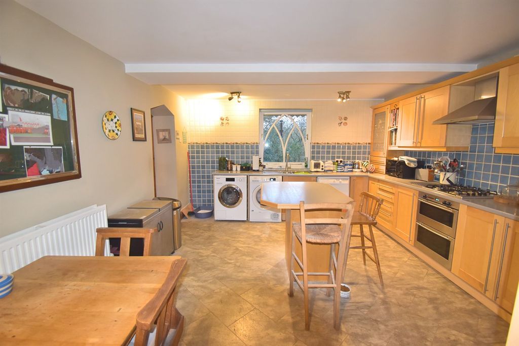 Property photo 3 of 18 Fitted Dining/Kitchen