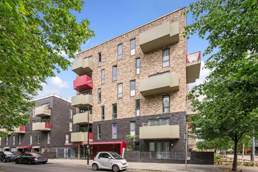 Property photo 1 of 5