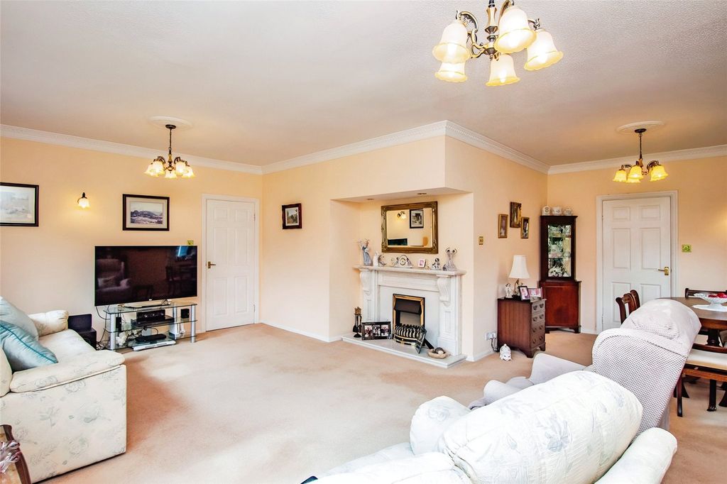 Property photo 2 of 15 Picture No. 08