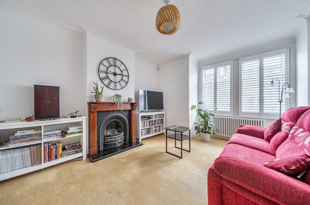 Property photo 2 of 14 1402082-11-69735d...