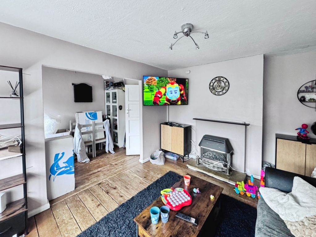 Property photo 3 of 9