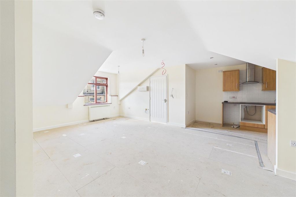 Additional image 30 of 4 bed flat for saleHighridge Road, Bishopsworth, Bristol BS13
