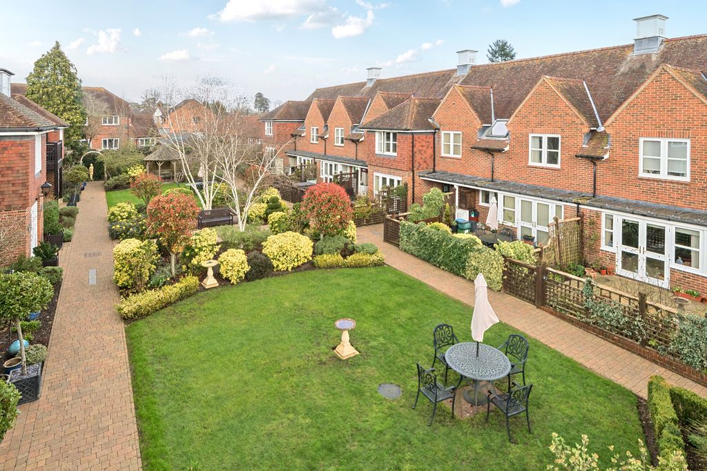 Property photo 2 of 16