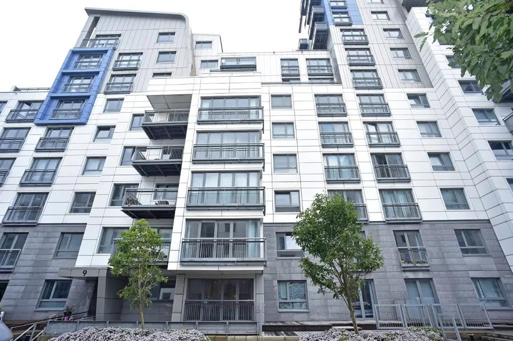 Property photo 2 of 8