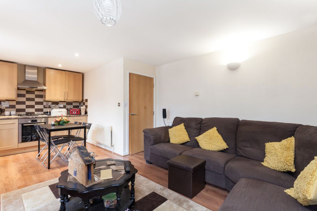 Property photo 3 of 10 Imported Image