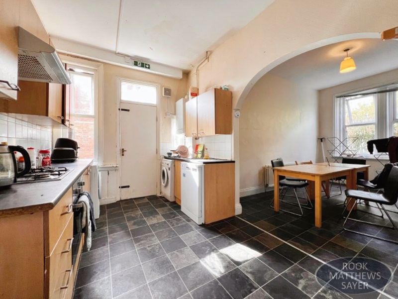 Property photo 3 of 11 Photo 7