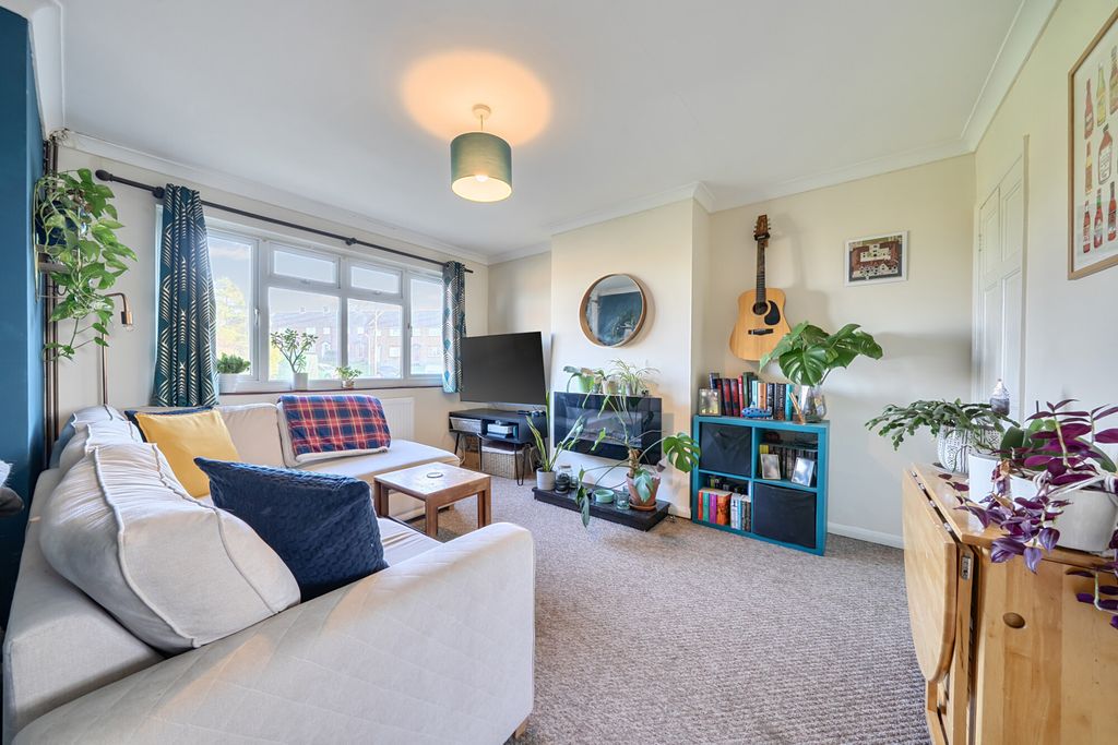 Property photo 2 of 23 1385633-22-69303B...