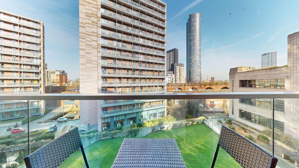 Property photo 3 of 18