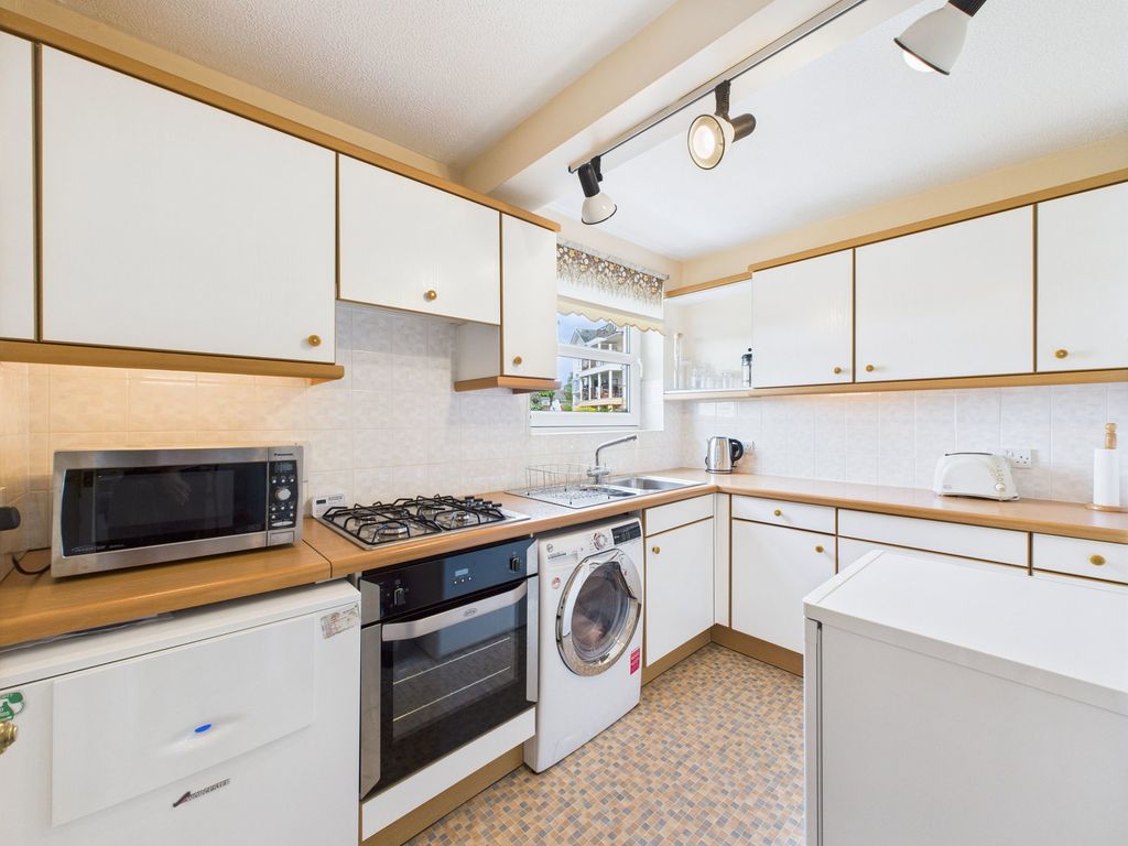 Additional image 4 of 3 bed flat for saleAlta Vista Road, Roundham, Paignton TQ4