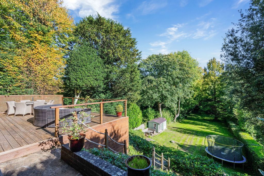 Property photo 2 of 23