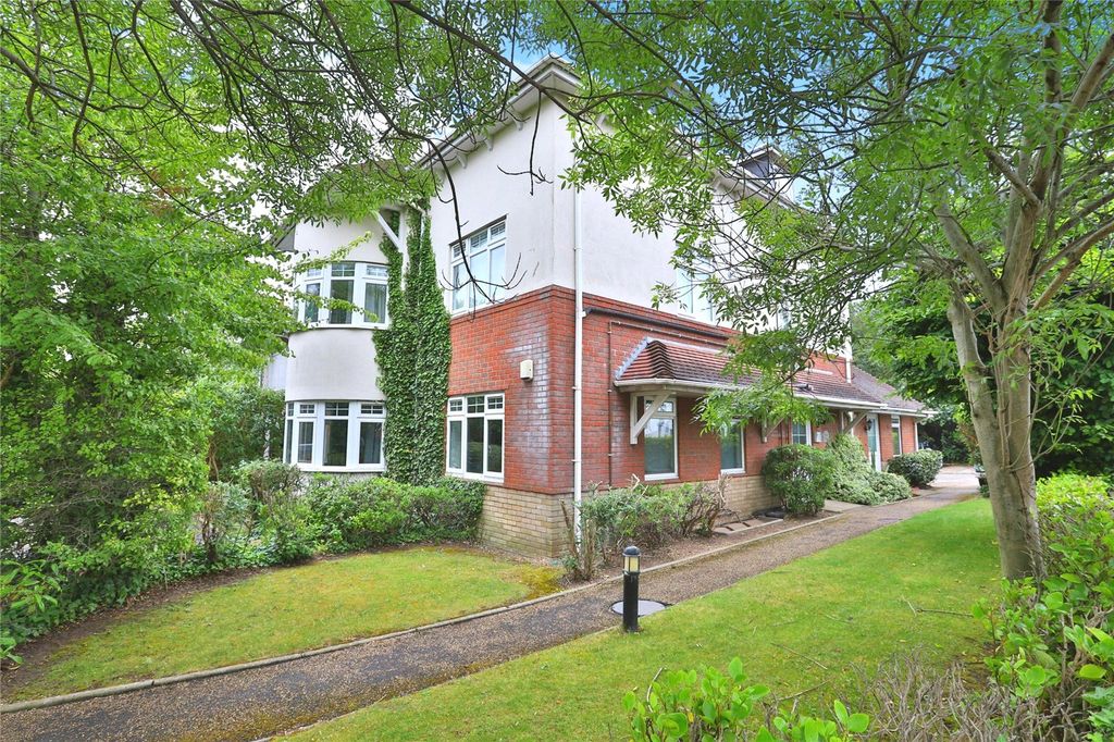 Property photo 1 of 14 Picture No. 23