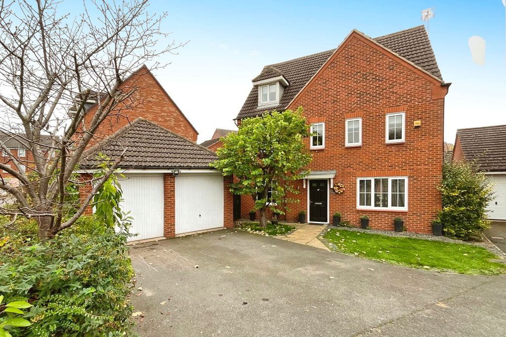 Property photo 1 of 19