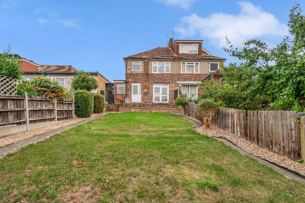 Property photo 2 of 29