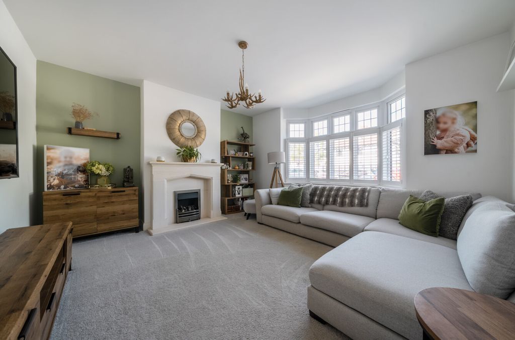 Property photo 2 of 21 1-681Dfb49Dcd8A-1...