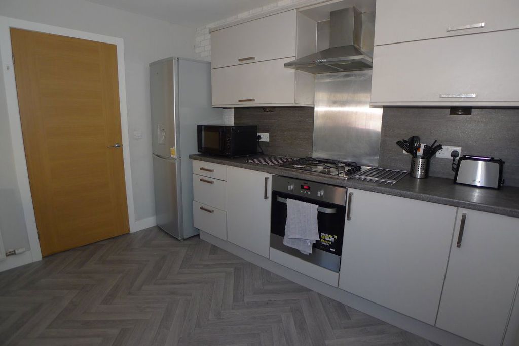 Additional image 10 of 2 bed flat to rent45 Acorn Court, Cellardyke, Fife KY10