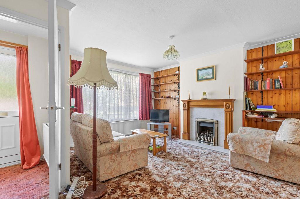 Property photo 3 of 14