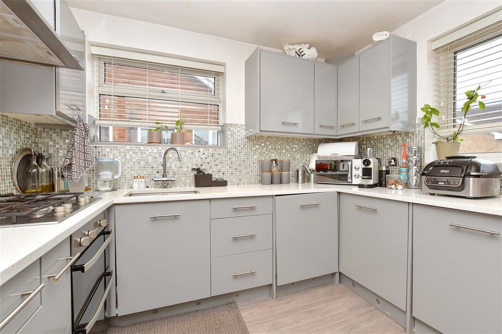 Property photo 2 of 15 Kitchen