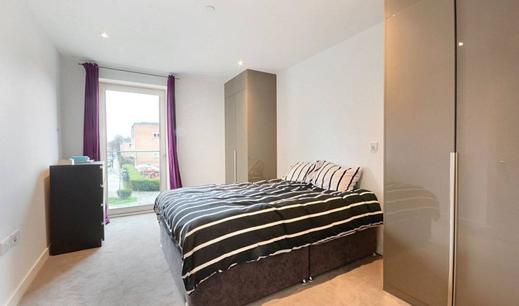 Property photo 3 of 11