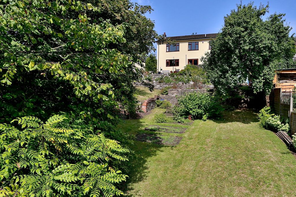 Property photo 1 of 45