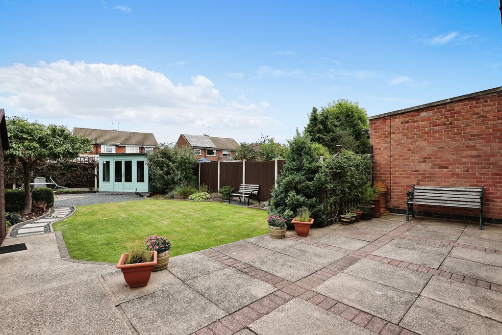 Property photo 3 of 16
