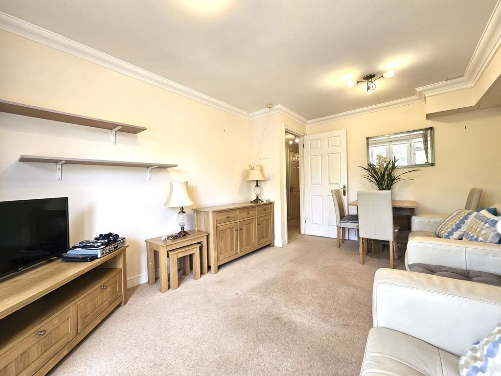 Property photo 3 of 13
