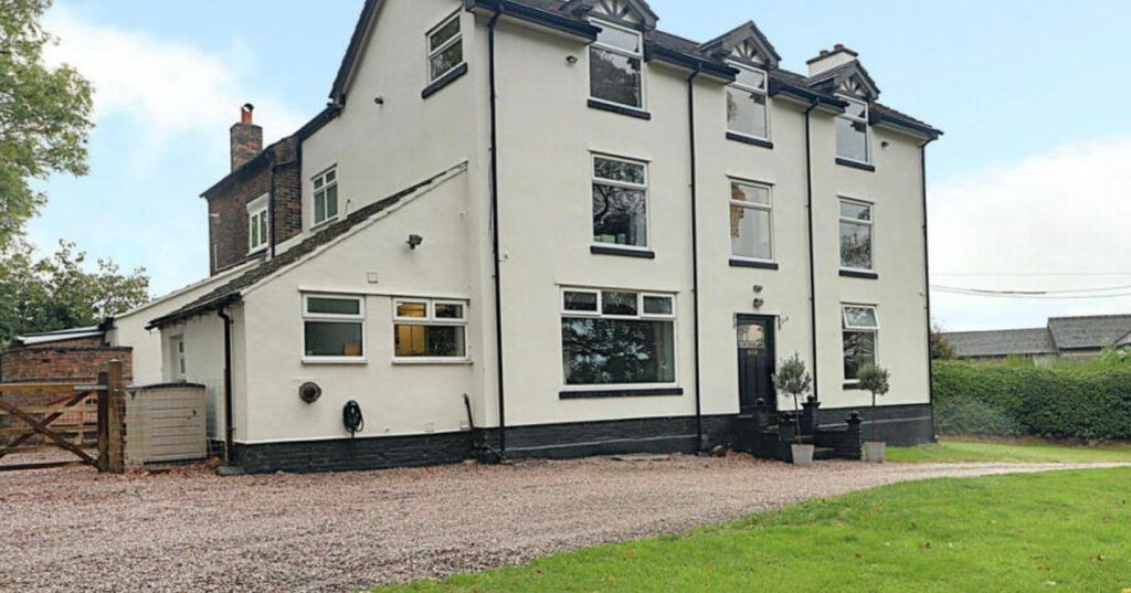 Property photo 2 of 22