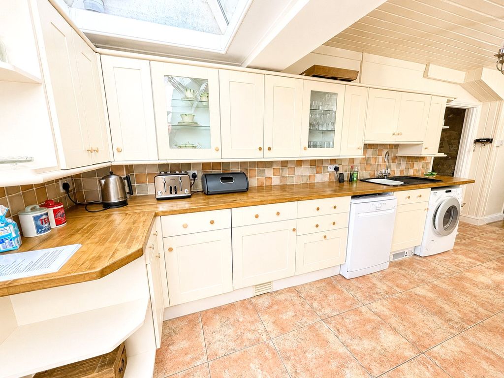 Property photo 3 of 19 Picture No. 42
