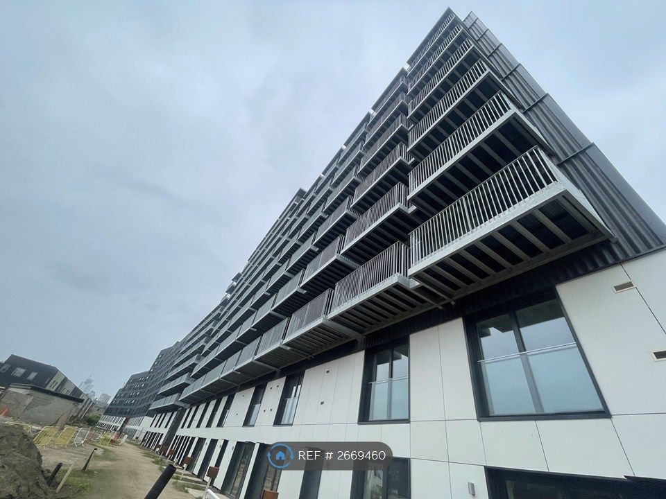 Property photo 2 of 16