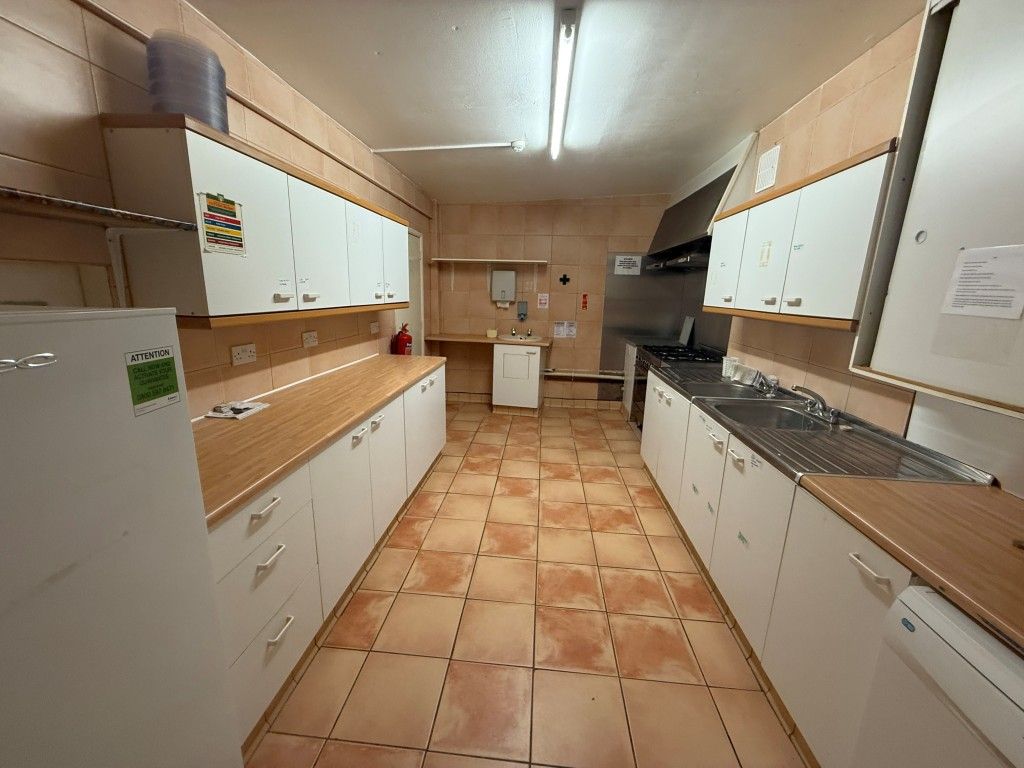 Property photo 3 of 14 Kitchen