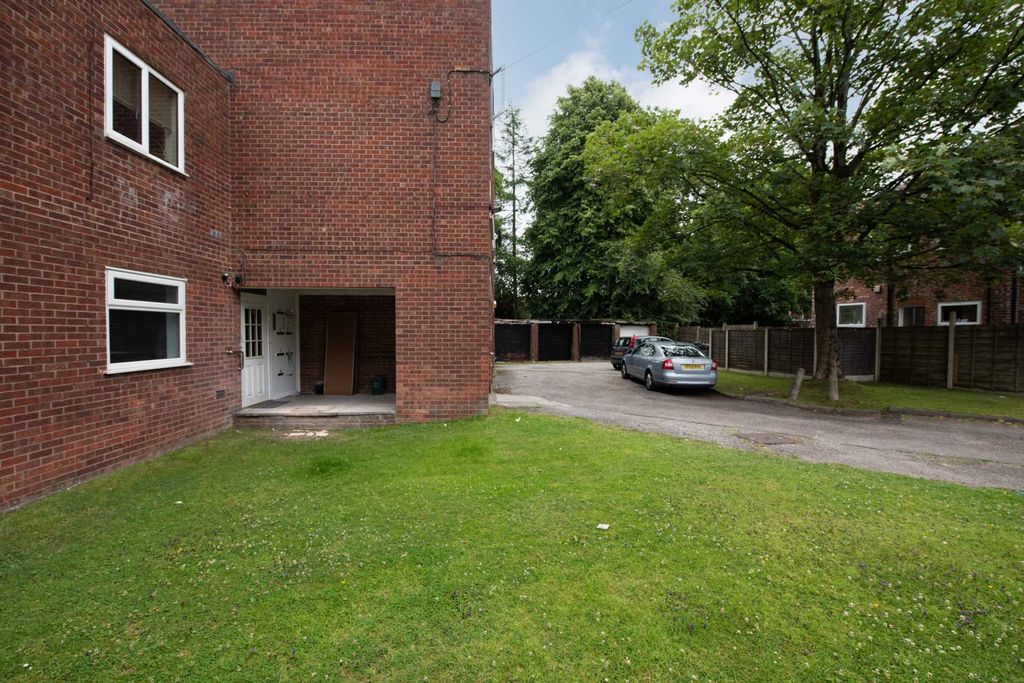 Property photo 3 of 22