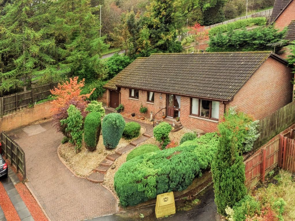 Property photo 2 of 30