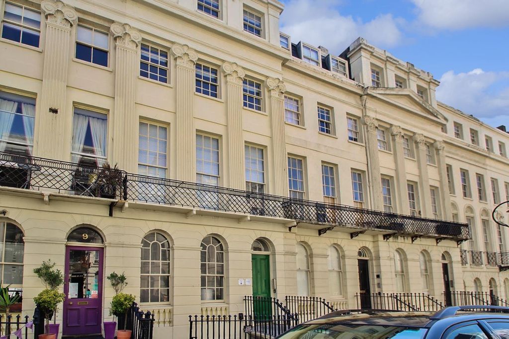 Property photo 1 of 5 0Skhged5Eoxa-Qk_Rxalvlr3P5G.Jpg