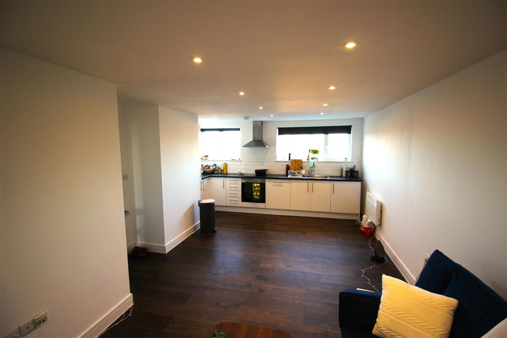 Property photo 1 of 8 Img_2721.Jpg