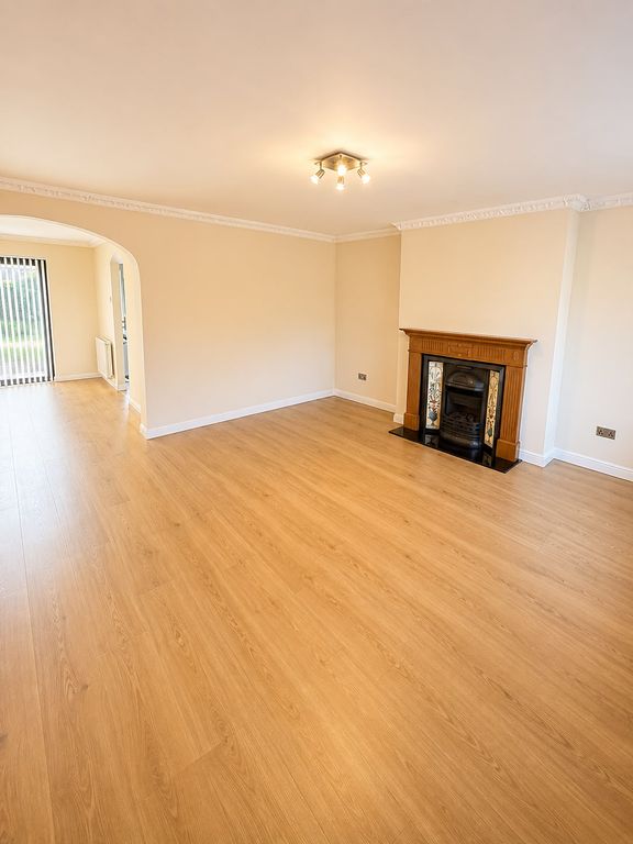 Property photo 1 of 9 3 Bed Semi-Detached House To Rent Bryn Isaf, Llanelli Sa14