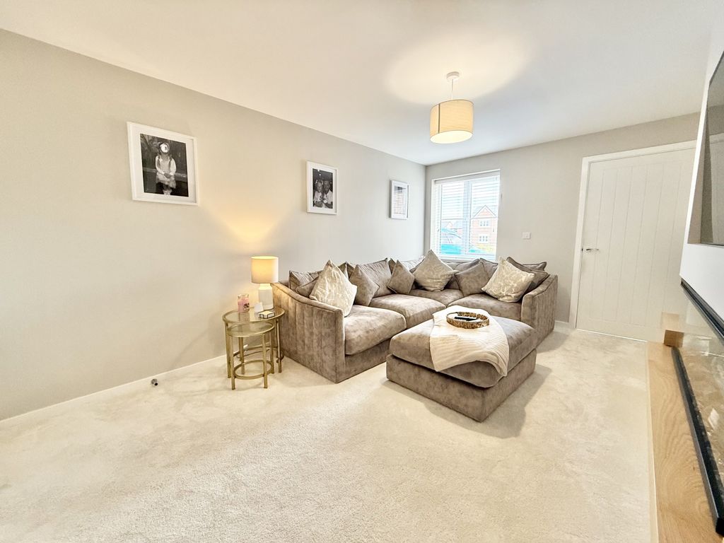Property photo 3 of 24 Img_2981