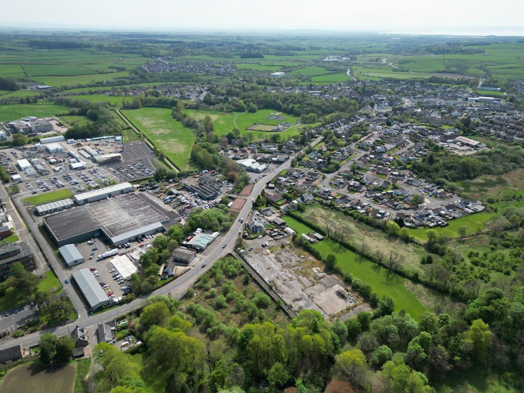 Property photo 3 of 11 Image 6