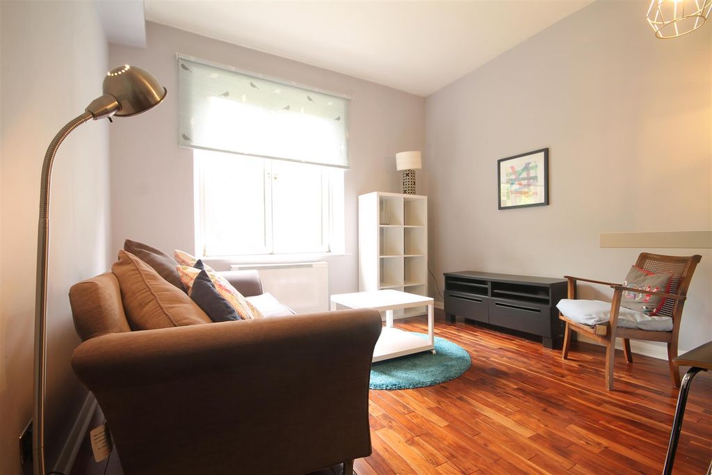 Property photo 2 of 9 2.Jpg