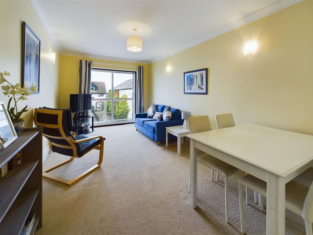 Property photo 2 of 14 Sitting/Dining Room