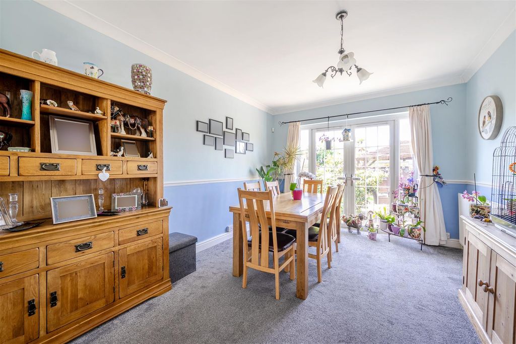 Property photo 3 of 12 Dining Room New.Jpg