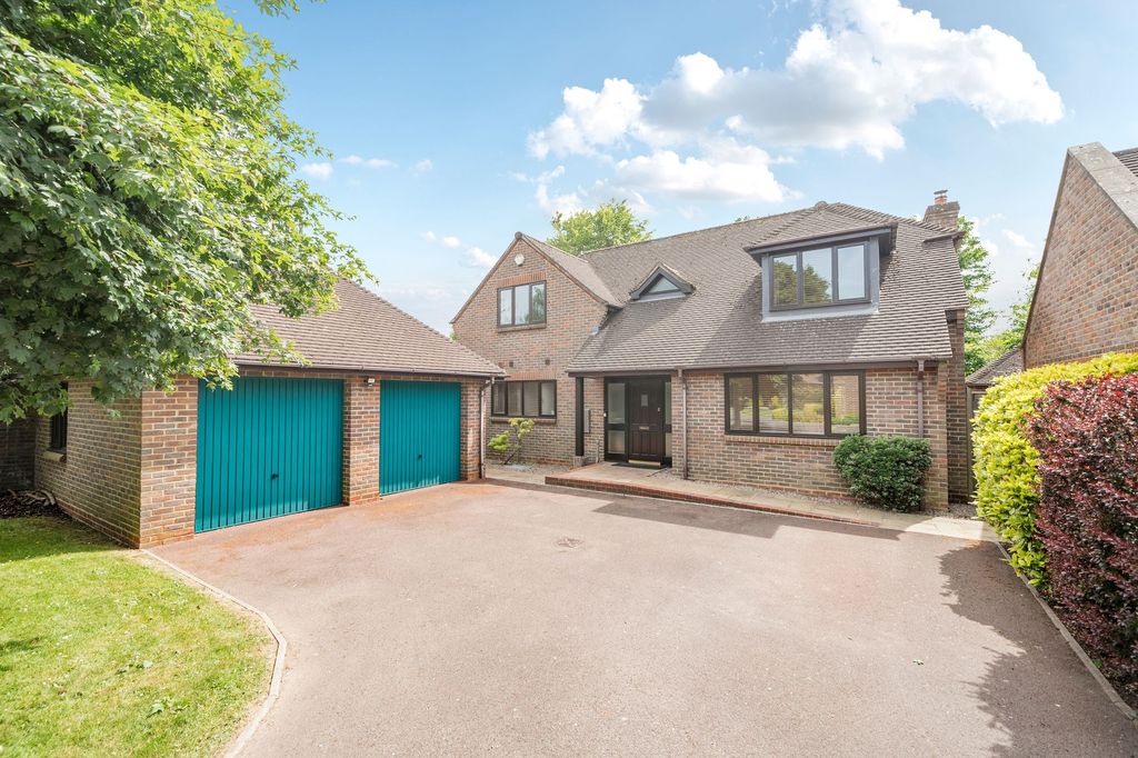 Property photo 1 of 19
