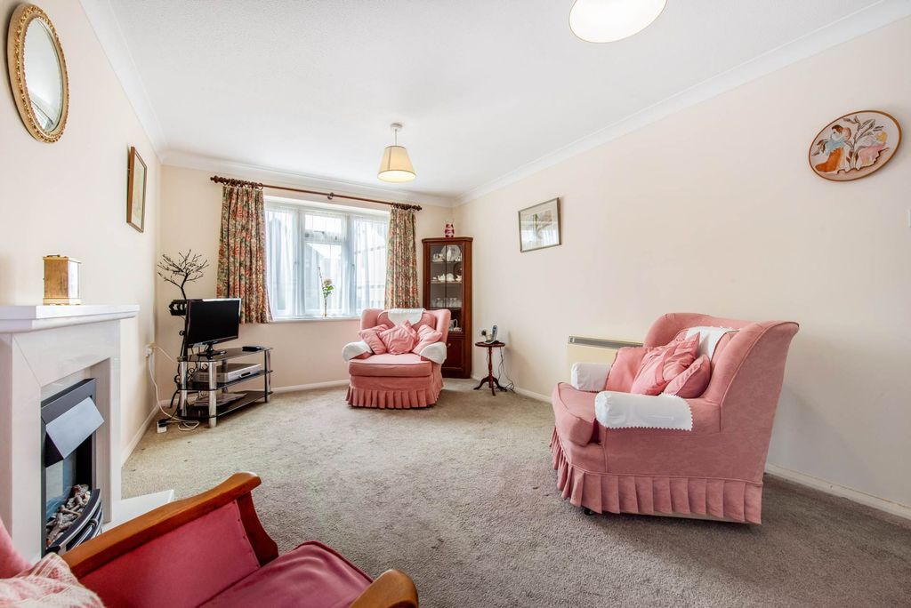 Property photo 2 of 16
