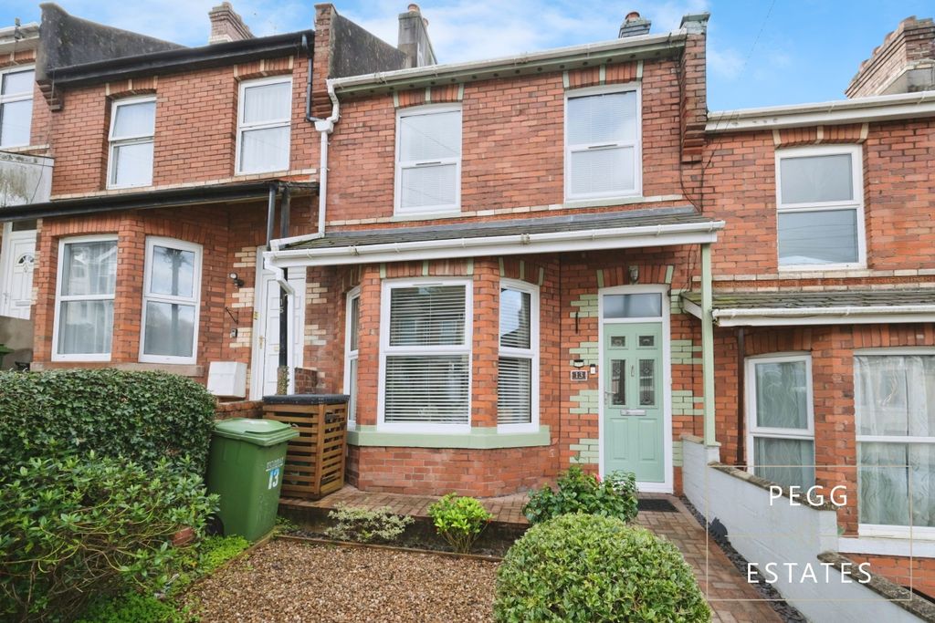 Property photo 1 of 24