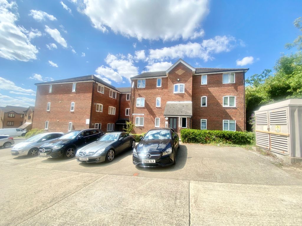 Property photo 1 of 6