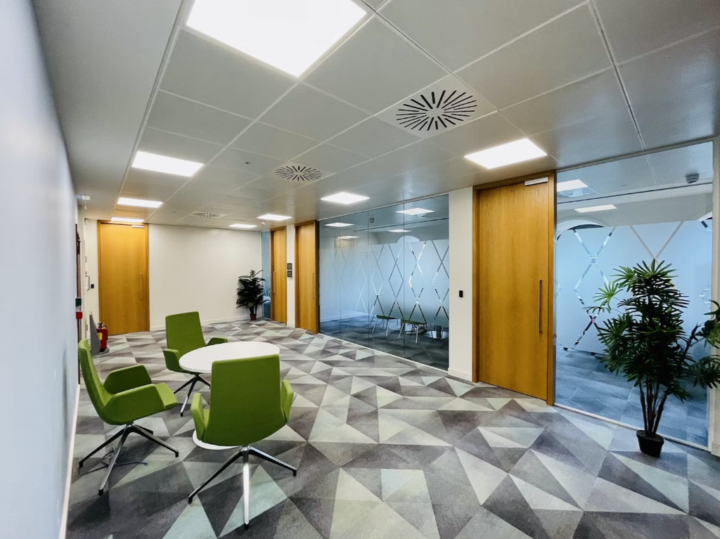 Property photo 3 of 4 Meeting Rooms