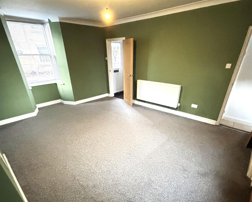 Property photo 3 of 11 Living Room.Jpeg