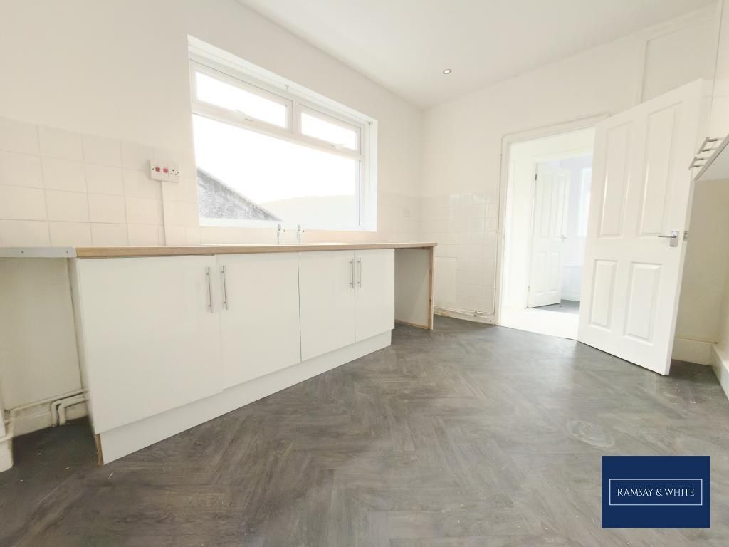 Property photo 3 of 10 Photo 3