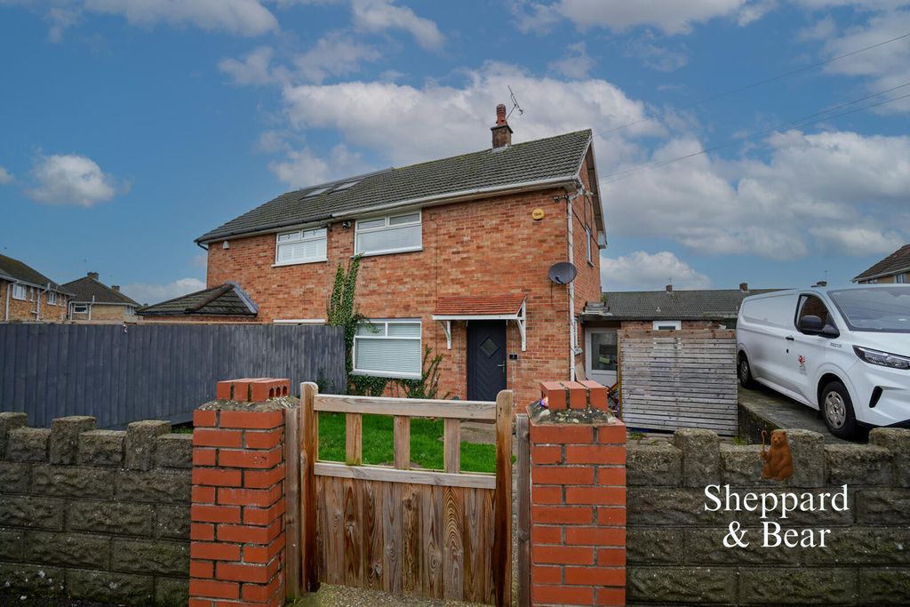 Property photo 1 of 16 Front (Exterior)