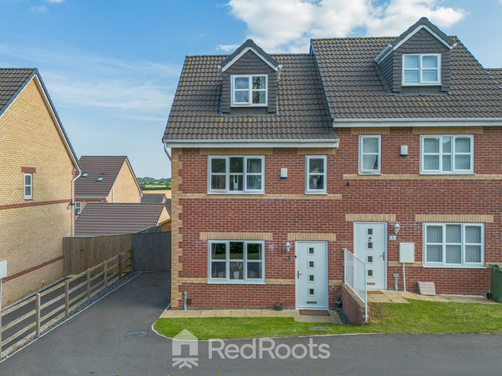 Property photo 3 of 21 4258476