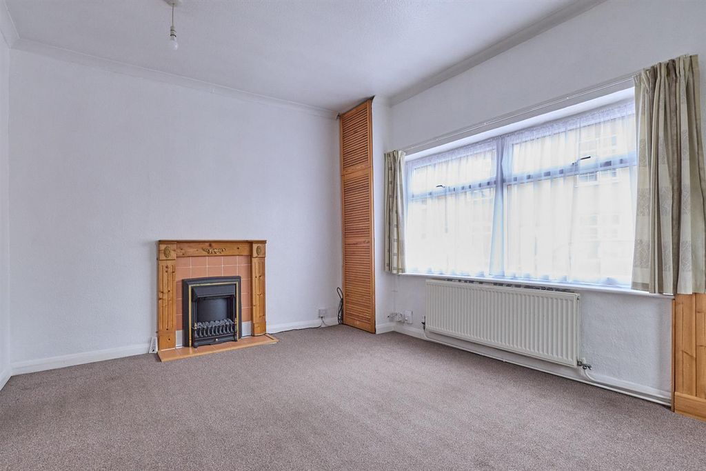 Property photo 2 of 6 Trinity Lane_3.Jpg