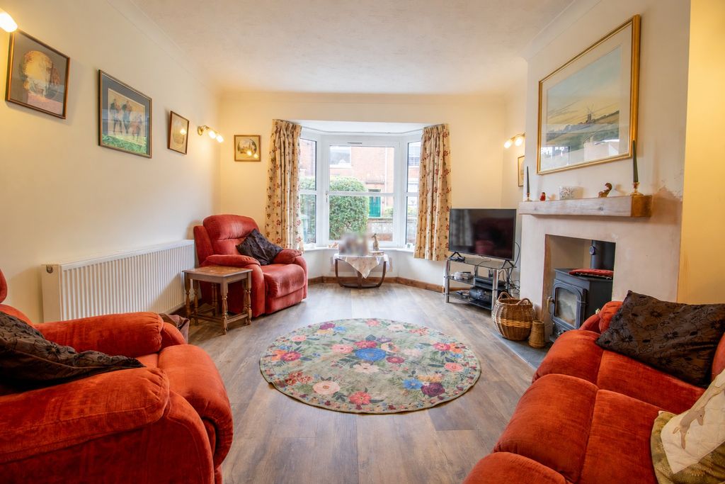 Property photo 2 of 25 5910465